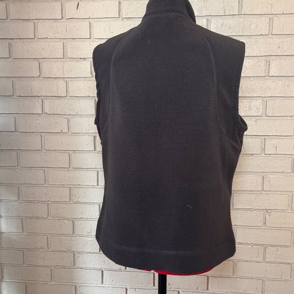 Columbia ladies size Large Fleece vest
Used condition - Picture 2 of 6